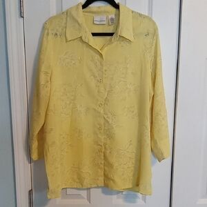 Alfred Dunner Light Yellow Floral Button-Down Blouse